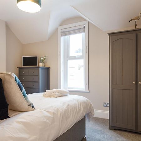 Stylish Town Centre House - 300Mbps, Parking & Sunny Decking Apartamento Bournemouth Exterior foto