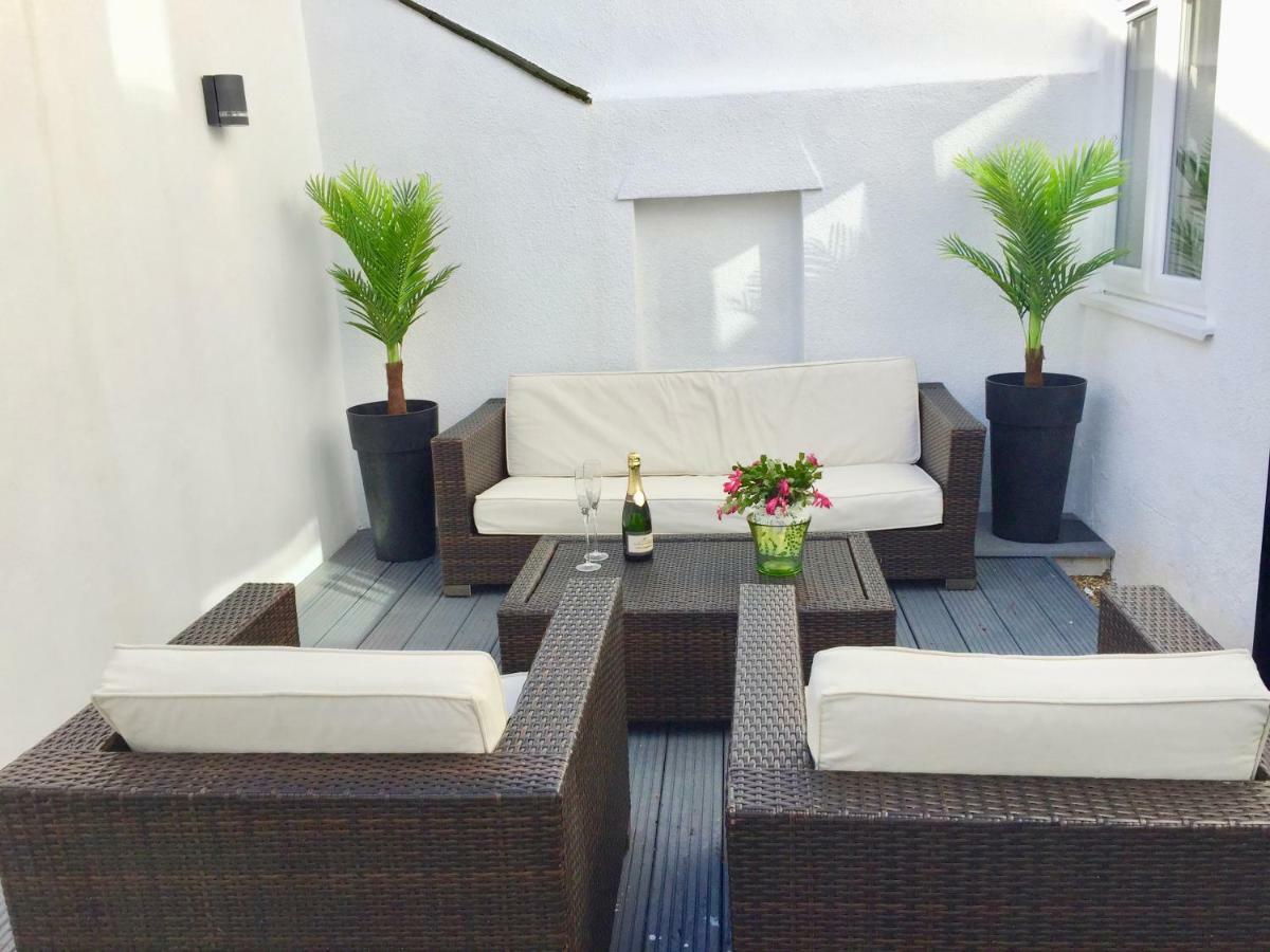 Stylish Town Centre House - 300Mbps, Parking & Sunny Decking Apartamento Bournemouth Exterior foto