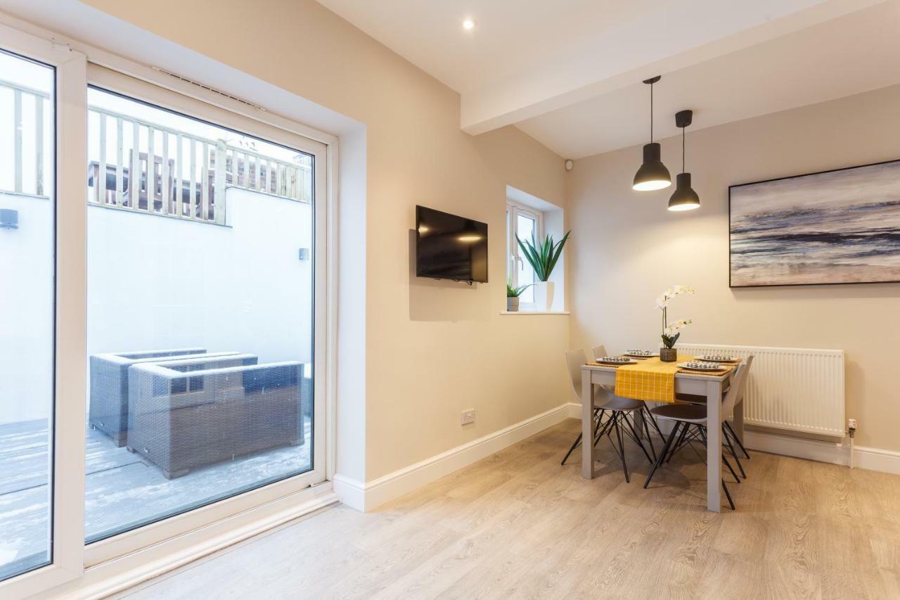 Stylish Town Centre House - 300Mbps, Parking & Sunny Decking Apartamento Bournemouth Exterior foto